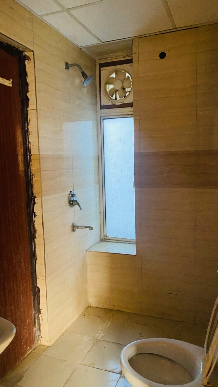 Bathroom, supertech-ecociti 2 Bedroom 1082 Sq.Ft. Apartment In Sector 137 Noida 7749437