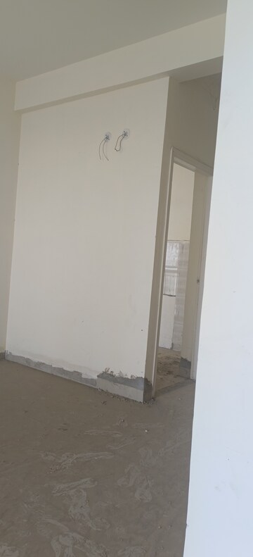 Room in 2 BHK Apartment at Ansal API Olympus Lake View, Sushant Golf City – for Sale