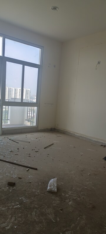 Room in 2 BHK Apartment at Ansal API Olympus Lake View, Sushant Golf City – for Sale