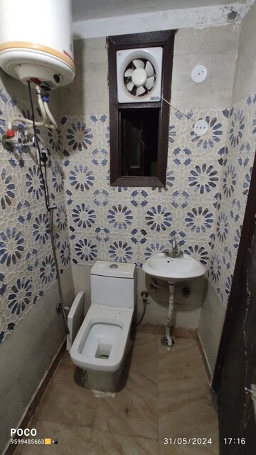 Bathroom in 1 BHK Builder Floor at Mehrauli – for Rent