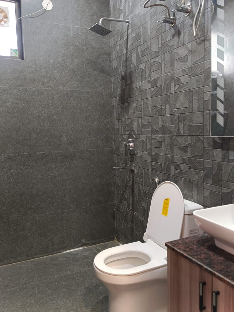 Bathroom, allied-heights 1 Bedroom 900 Sq.Ft. Apartment In Salunkhe Vihar Society Pune 7749491