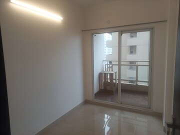 Room in 3.5 BHK Apartment at Elite Golf Green, Sector 79 – for Sale