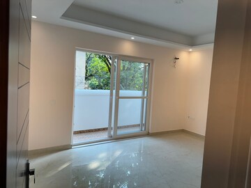 Room in 4 BHK Independent House at Sahastradhara Road – for Sale
