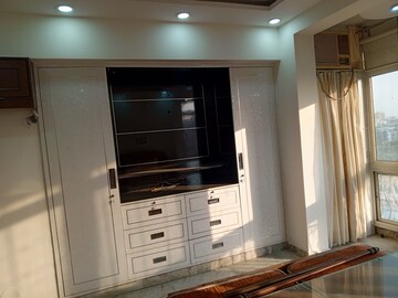Kitchen in 3.5 BHK Builder Floor at Ardee City, Sector 52 – for Sale