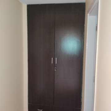 Furnished Amenities in 3.5 BHK Apartment at BPTP Park Grandeura, Sector 82 – for Sale