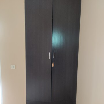 Furnished Amenities in 3.5 BHK Apartment at BPTP Park Grandeura, Sector 82 – for Sale