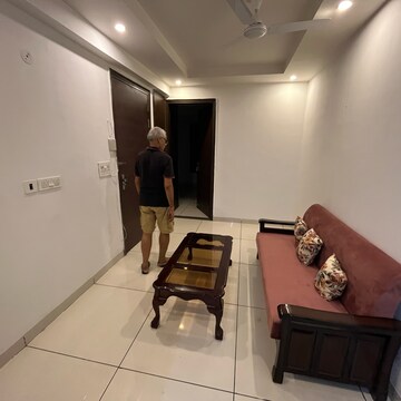 Team Area in 2 BHK Builder Floor at Sector 43 – for Rent