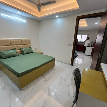 Room in 1 BHK Builder Floor at Ansal Sushant Lok I, Sushant Lok I – for Rent