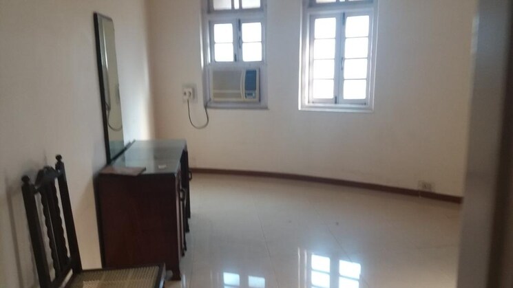 Room, churchgate 2 Bedroom 1350 Sq.Ft. Apartment In Churchgate Mumbai 7750427