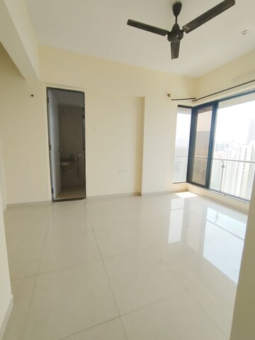 Room in 3 BHK Apartment at Satguru Solitaire, Kasarvadavali – for Sale