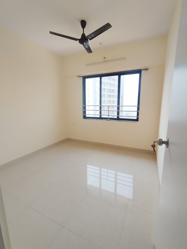 Room, satguru-solitaire 3 Bedroom 800 Sq.Ft. Apartment In Kasarvadavali Thane 7750560
