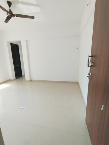 Room in 1 BHK Apartment at KIPL Morya, Kasarvadavali – for Sale