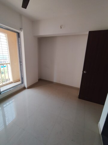 Room in 1 BHK Apartment at KIPL Morya, Kasarvadavali – for Sale