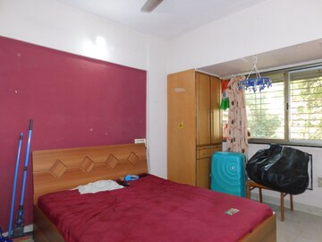Bedroom in 1 BHK Apartment at Mulund East – for Sale