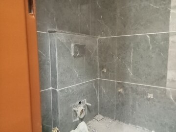 Furnished Amenities in 2 BHK Builder Floor at Palam Colony – for Sale
