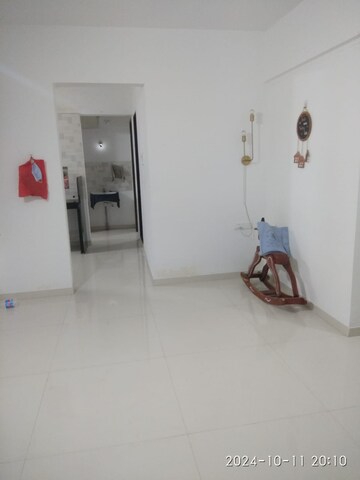 Room in 2 BHK Apartment at Venkatesh Oxy Desire, Wagholi – for Rent