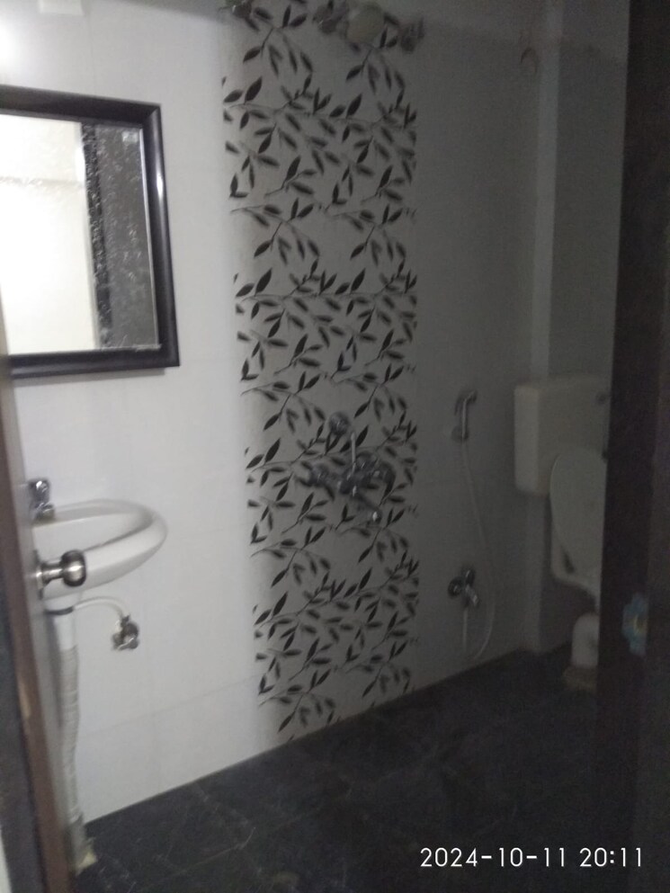 Bathroom, venkatesh-oxy-desire 2 Bedroom 1054 Sq.Ft. Apartment In Wagholi Pune 7751014