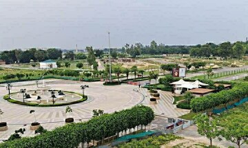  Plot For Sale in Omaxe Metro City, Kalli Paschim