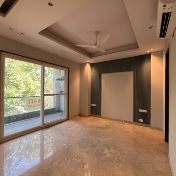 Room in 3 BHK Builder Floor at Ansal Sushant Lok I, Sushant Lok I – for Rent
