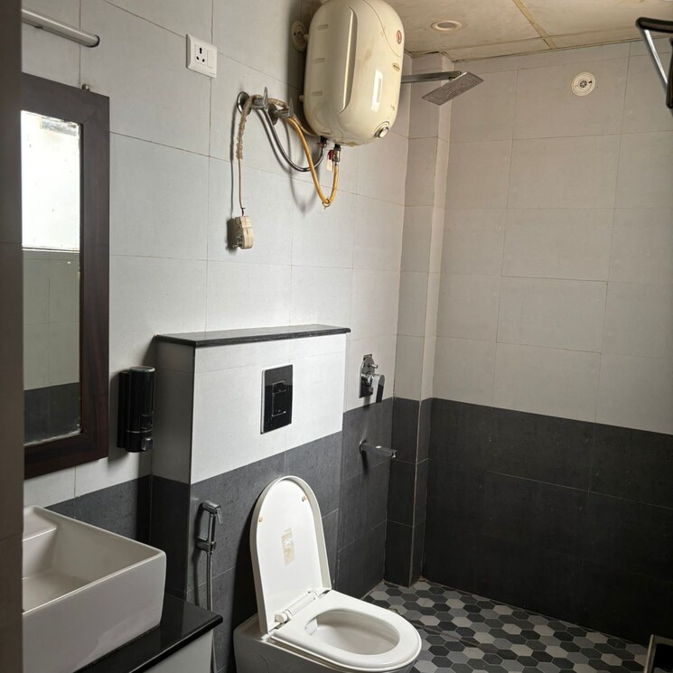 Bathroom, ansal-sushant-lok-i 2 Bedroom 1212 Sq.Ft. Builder Floor In Sector 43 Gurgaon 7751099