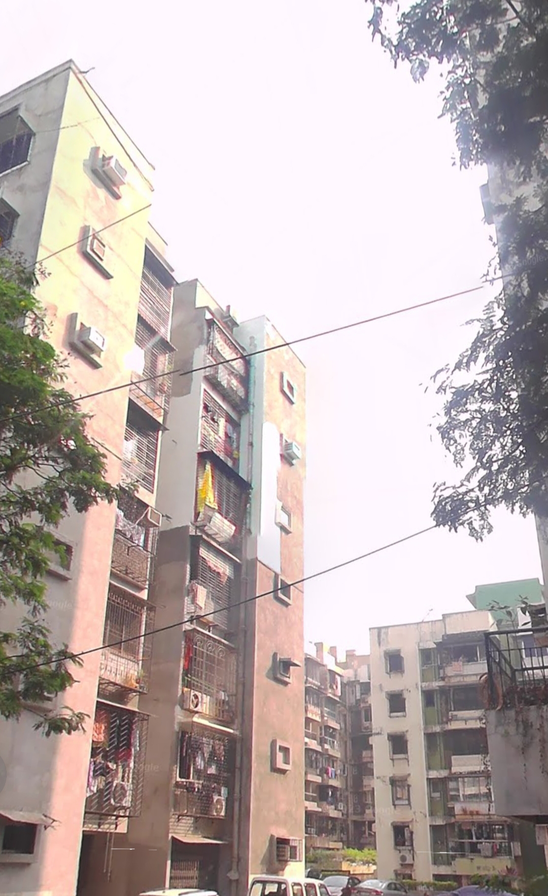 1 BHK + Extra Room Apartment For Sale in Raheja Township