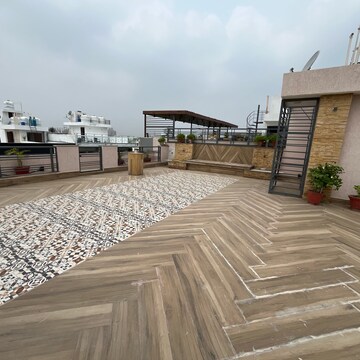 Balcony in 1 RK Builder Floor at Ansal Sushant Lok I, Sushant Lok I – for Rent