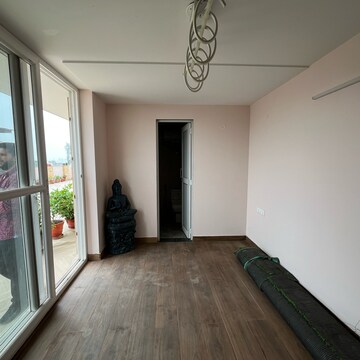 Room in 1 RK Builder Floor at Ansal Sushant Lok I, Sushant Lok I – for Rent