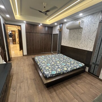 Bedroom in 4 BHK Builder Floor at Ansal Sushant Lok I, Sushant Lok I – for Rent