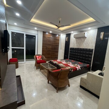 Living Room in 4 BHK Builder Floor at Ansal Sushant Lok I, Sushant Lok I – for Rent
