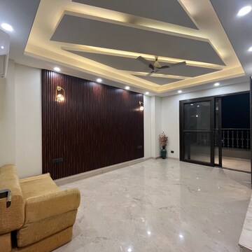 Living Room in 4 BHK Builder Floor at Ansal Sushant Lok I, Sushant Lok I – for Rent