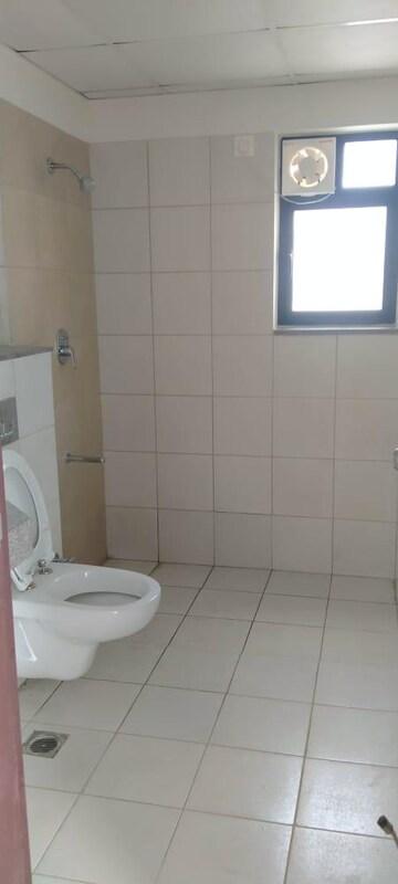 Master Bedroom in 3 BHK Builder Floor at Signature Signum 37D III, Sector 37d – for Sale