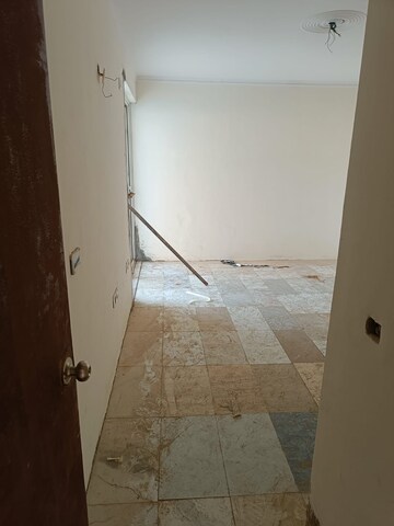 Bathroom in 3 BHK Apartment at Cosmos Express 99, Sector 99 – for Sale