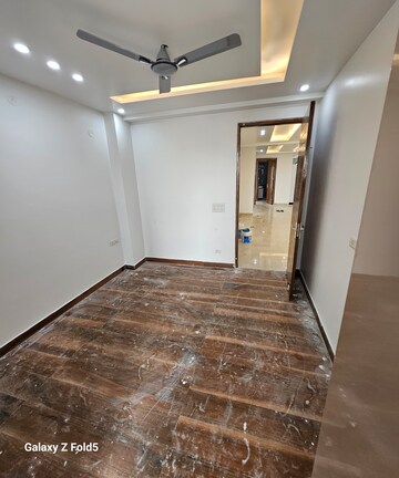 Kitchen in 3.5 BHK Builder Floor at Carnation Greens, Sector 8 – for Sale