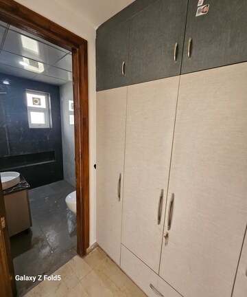 Furnished Amenities in 3.5 BHK Builder Floor at Carnation Greens, Sector 8 – for Sale