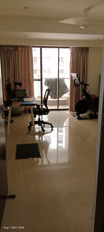 Master Bedroom in 4 BHK Apartment at Raiaskaran Parthenon, Andheri West – for Rent