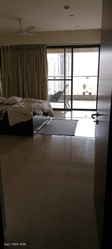 Master Bedroom in 4 BHK Apartment at Raiaskaran Parthenon, Andheri West – for Rent