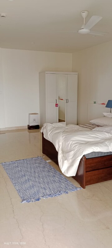 Bedroom in 4 BHK Apartment at Raiaskaran Parthenon, Andheri West – for Rent