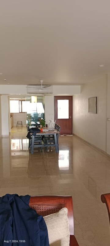 Living Room in 4 BHK Apartment at Raiaskaran Parthenon, Andheri West – for Rent