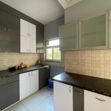 Kitchen in 3 BHK Builder Floor at BPTP Amstoria, Sector 102 – for Sale