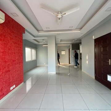 Living Room in 3 BHK Builder Floor at BPTP Amstoria, Sector 102 – for Sale