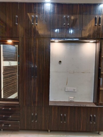 Furnished Amenities in 1 BHK Builder Floor at Niti Khand – for Sale