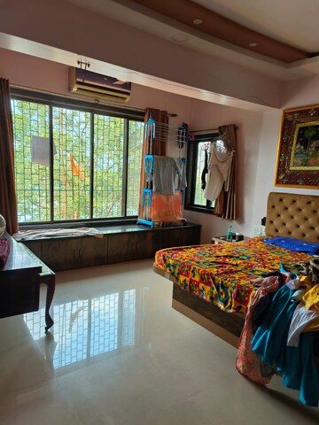 Bedroom in 2 BHK Apartment at Kopar Khairane – for Sale