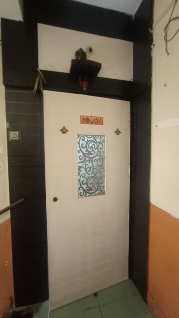 Room in 2 BHK Apartment at Dombivli West – for Sale