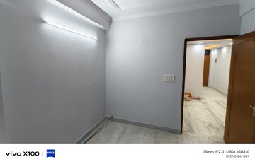 Room in 2 BHK Apartment at Shaheen Bagh – for Sale