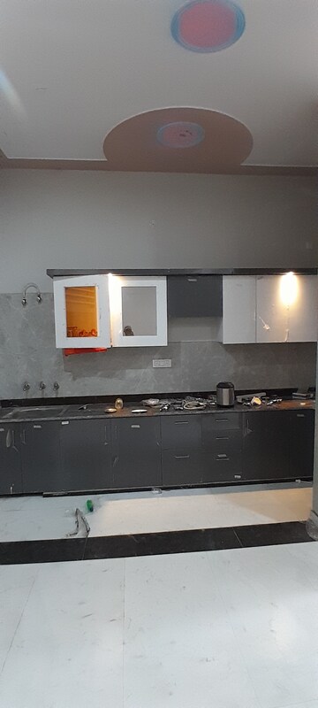 Furnished Amenities in 3.5 BHK Independent House at Sardhana Road – for Sale