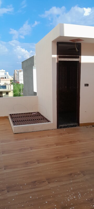 Furnished Amenities in 4 BHK Independent House at Sardhana Road – for Sale