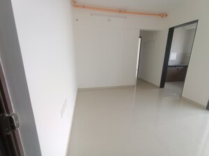 Room in 2 BHK Apartment at Runwal Eirene, Balkum Pada – for Rent
