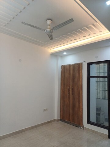 Room in 3 BHK Builder Floor at Sushant Lok 2, Sector 57 – for Sale