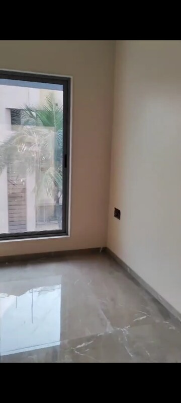 Room in 2 BHK Apartment at Rajasthan CHS, Andheri East – for Sale