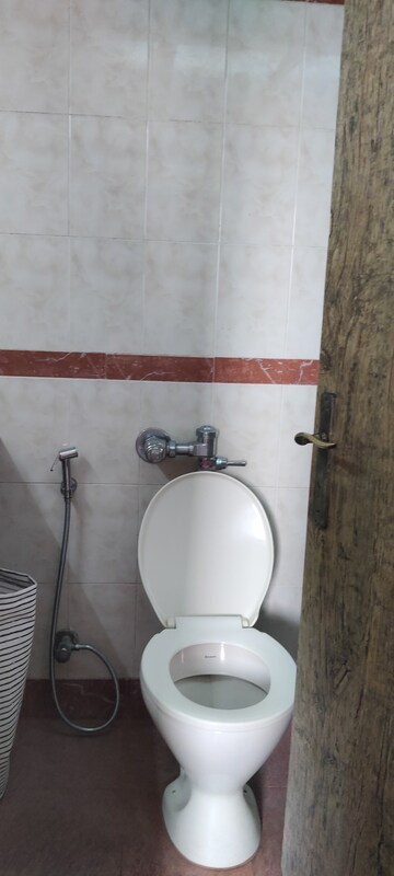 Bathroom in 2 BHK Apartment at Lokhandwala Residency, Worli – for Sale